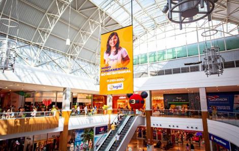 Shoppings apostam em mega banner para elevar receita de mídia