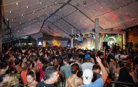 8C3ED461-0526-4F38-893C-40F1331A4DB1