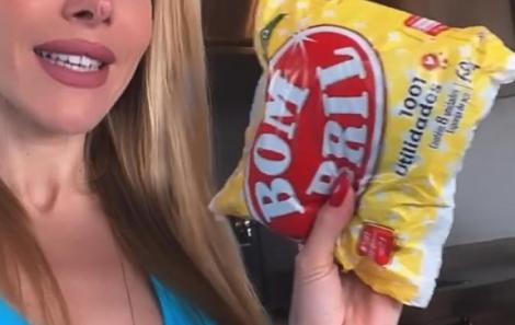 Monique Alfradique Divulgação Bombril