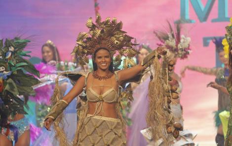 DESFILE DE TRAJE TÍPICO (2) Murilo Costa Fotografia