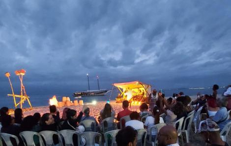 DBB71128-3865-4AC4-9CDB-19FE6338DFFE