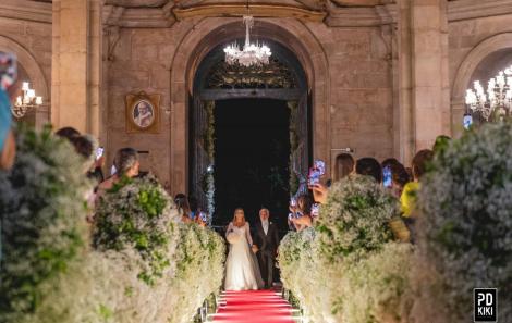 Casamento de Victor Sanjuan e Priscila Prates emociona convidados