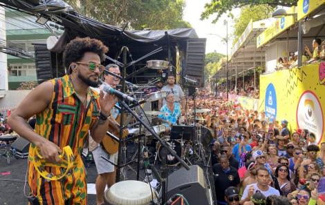 4007D954-E6E9-487C-BECD-CDE7F27C5A04