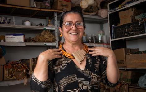 EXPOSIÇÃO REÚNE ARTESÃS EM HOMENAGEM ÀS MULHERES NO PARQUE SHOPPING DA BAHIA