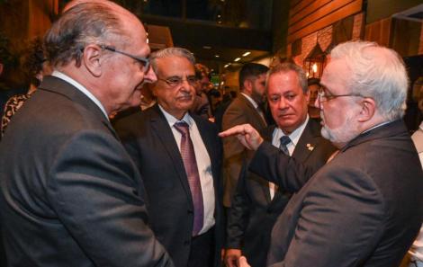 Muito concorrida a eleição de Ricardo Alban como mais novo Presidente da CNI